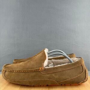 UGG Ascot Suede Slippers Chestnut Men’s Size 12 US
